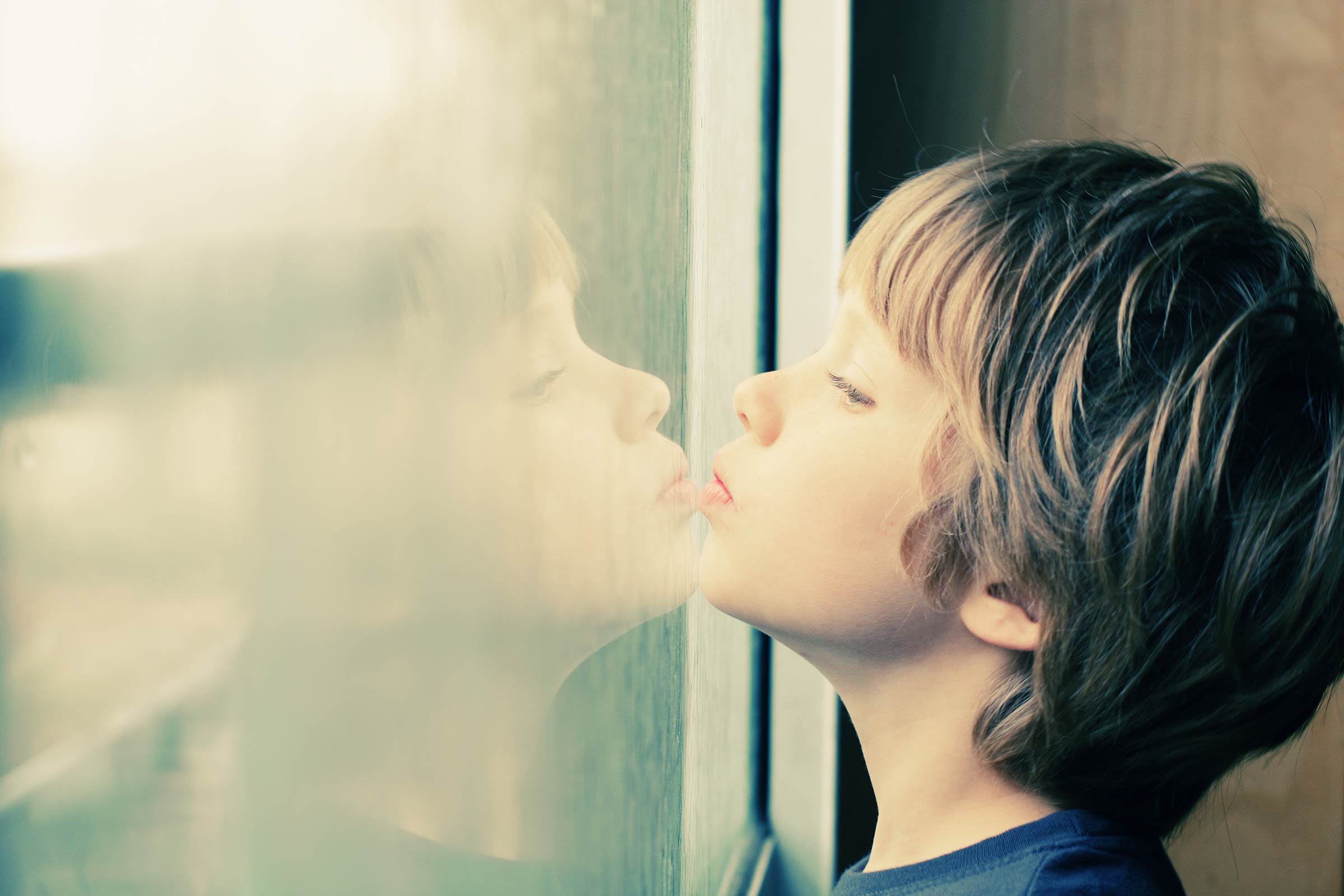 Comparing semi-autistic traits in parents of children - Arameshandiseh